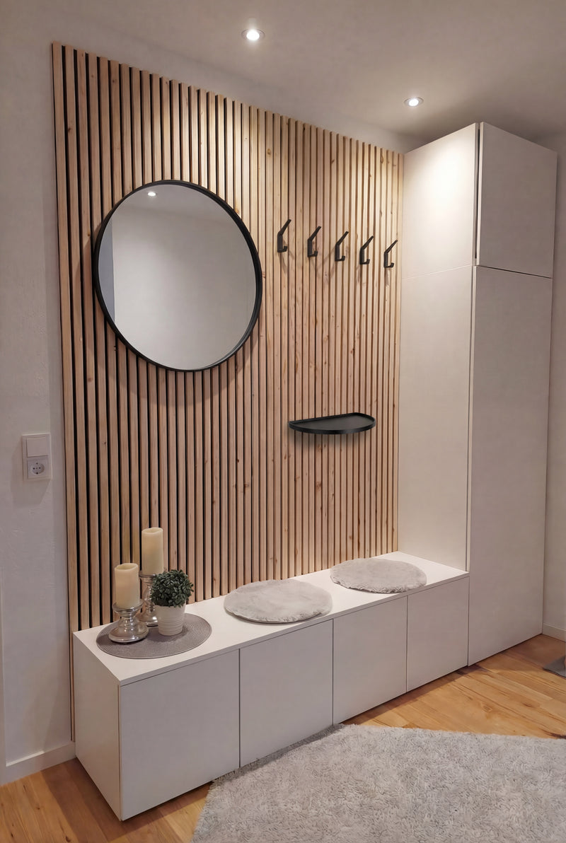 Akustikpaneel Garderobe mit Kleiderhaken und Zubehör. 