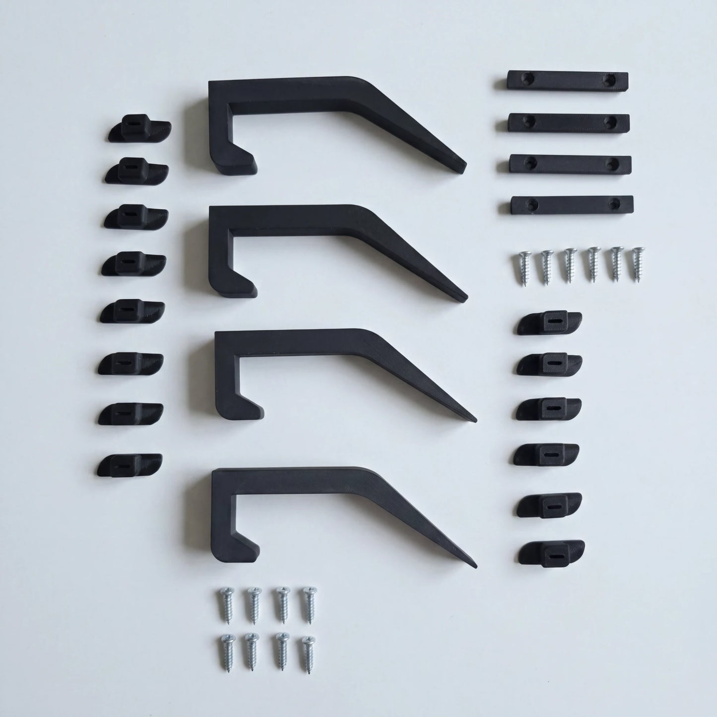 Lieferumfang Set 6 Schraubklemmen + 4 Haken: alle Teile mit Montagematerial